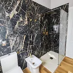 Omega Apartment *
